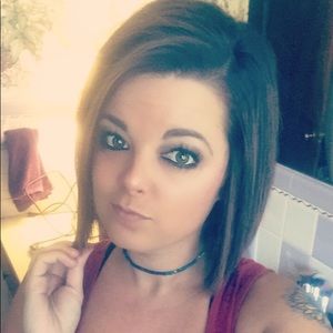 Meet your Posher, Hailey